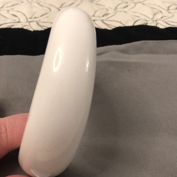 SALE!!! CHUNKY WHITE BRACELET 🤩🤩🤩🔥🔥 - Picture 3 of 3